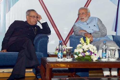 Prime Minister Narendra Modi with President Pranab Mukherjee at the Air Force anniversary function
